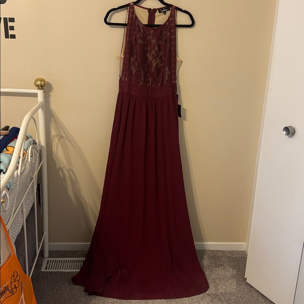 NWT Lulu’s Forever and Always Lace Maxi Dress
